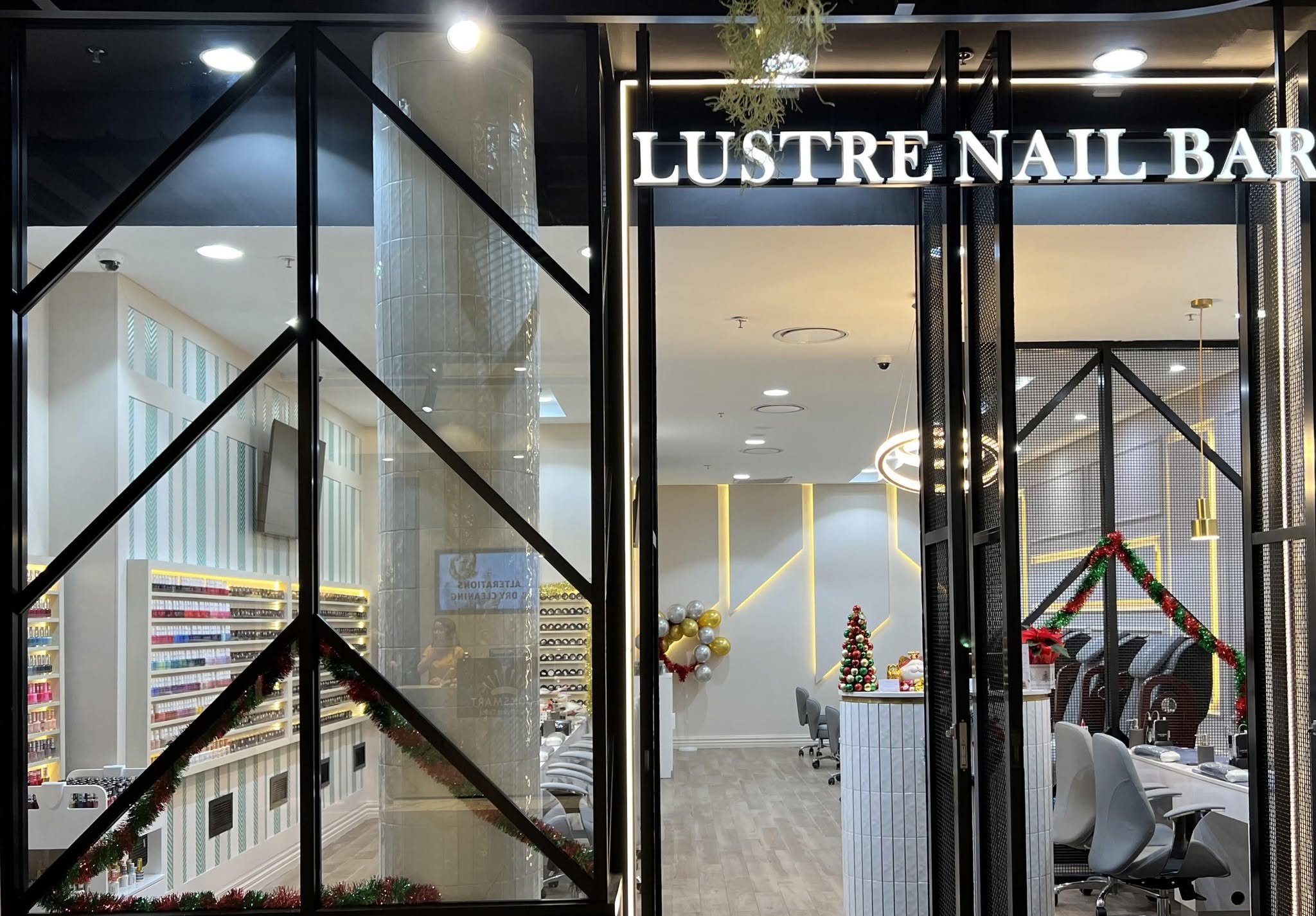 Lustre Nail Bar storefront at The Glen Shopping Centre, Glen Waverley